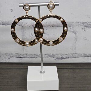 Angel Earrings - Gold and Pearl